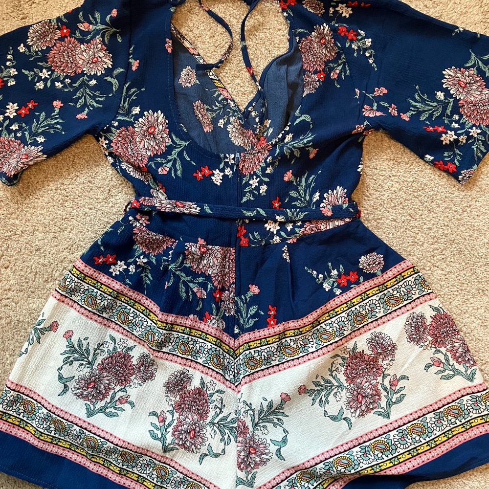 Romper - Picture 2 of 15